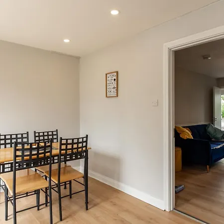 Σπίτι διακοπών Tully's Home, Tulfarris Village, Wicklow *