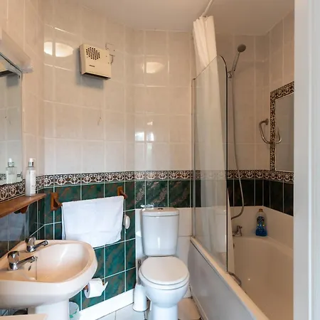 بيت للعطل Tully's Home, Tulfarris Village, Wicklow