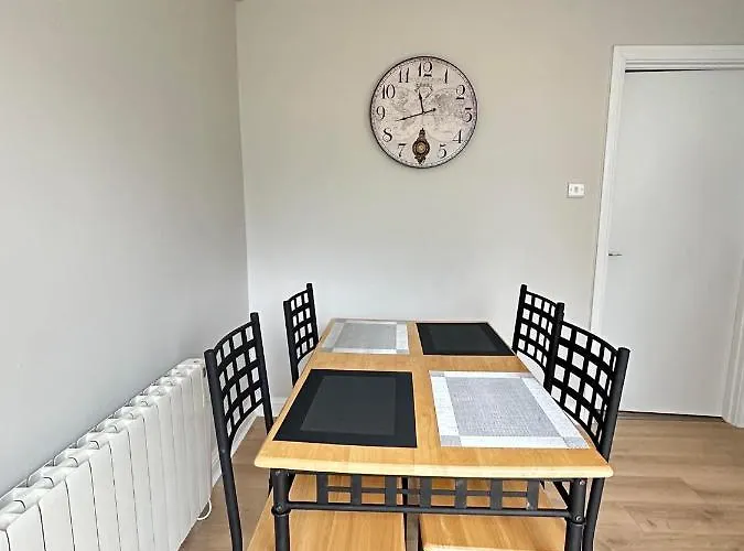 Сasa de vacaciones Tully's Home, Tulfarris Village, Wicklow